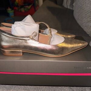 Vince Camuto Elegant Shoe Box